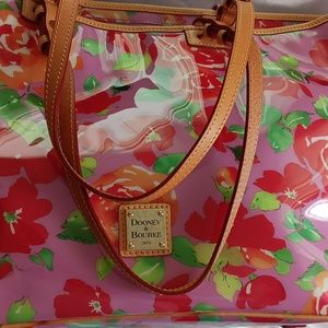DOONEY BOURKE - Flower patterned w tan leather tote